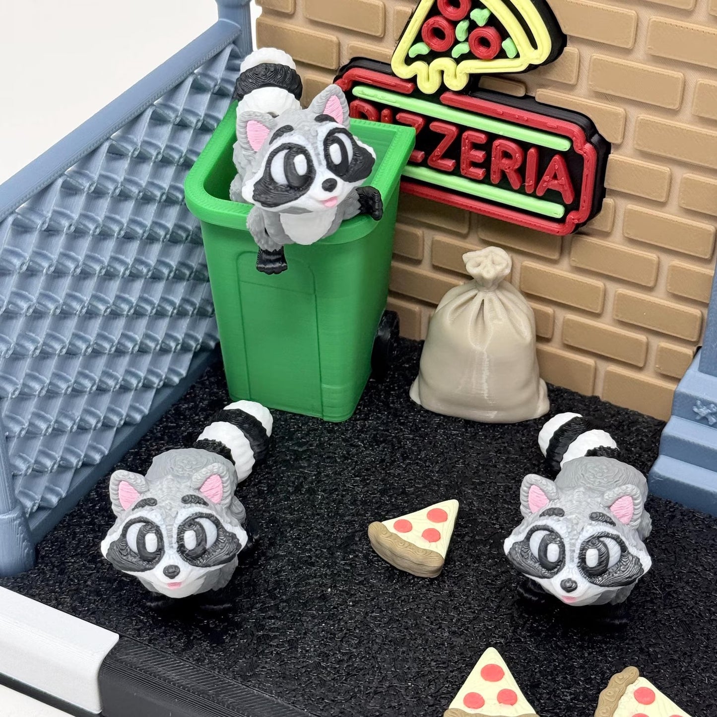 Raccoon Pizzeria